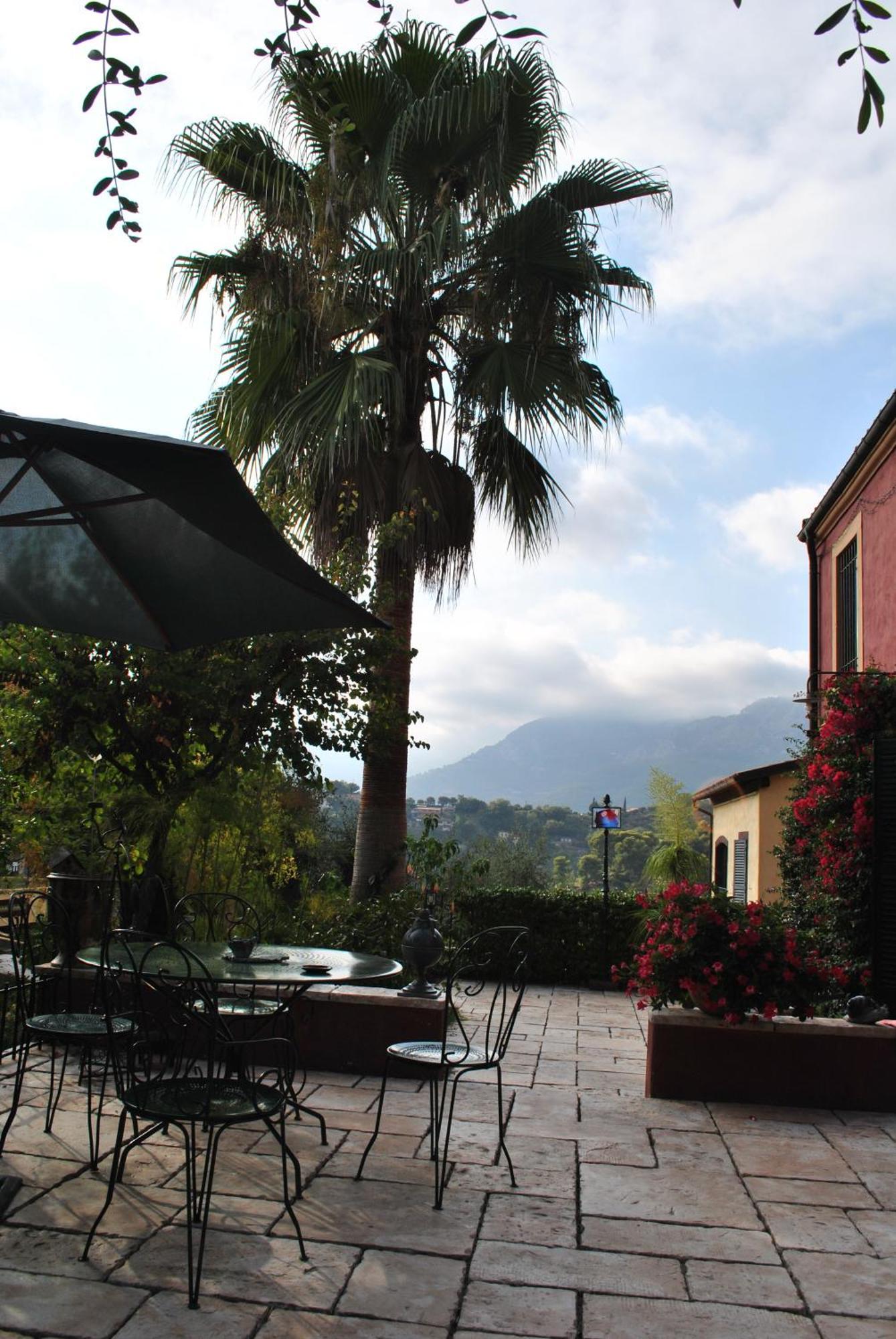 Bed and Breakfast Sous L'Olivier Menton Exterior foto